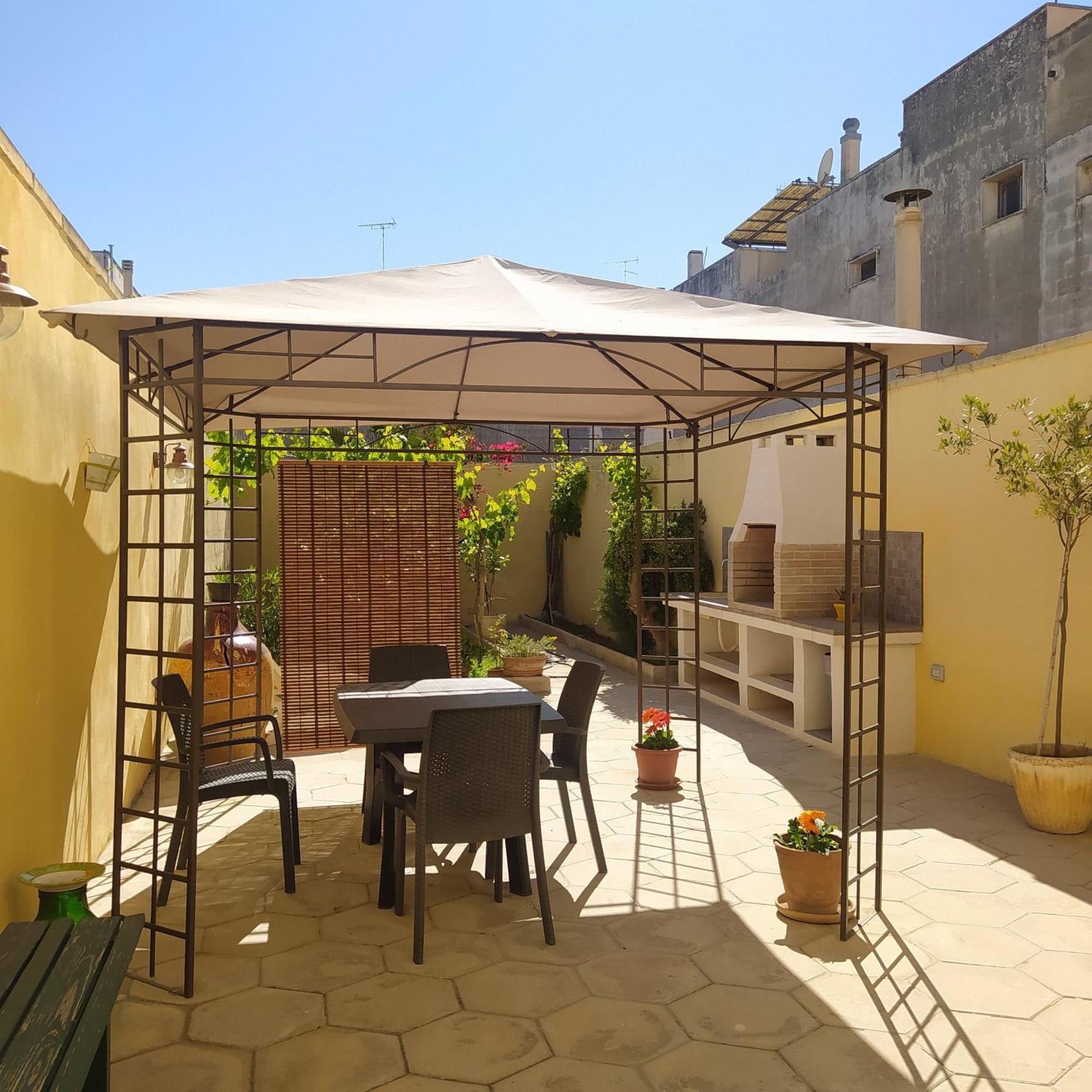 La Casetta Col Cortile Λέτσε Εξωτερικό φωτογραφία
